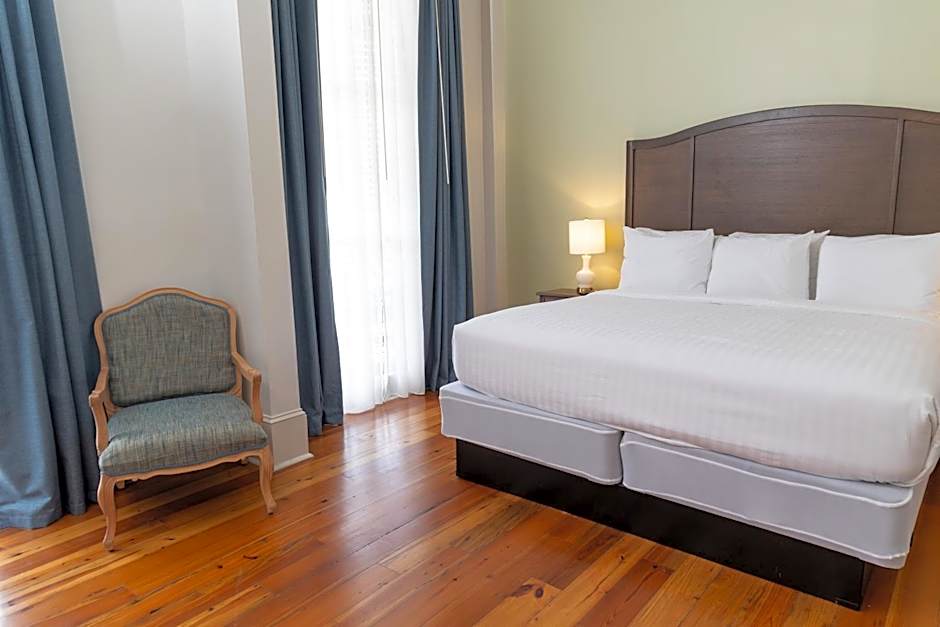 Inn On St. Ann, A French Quarter Guest Houses Property