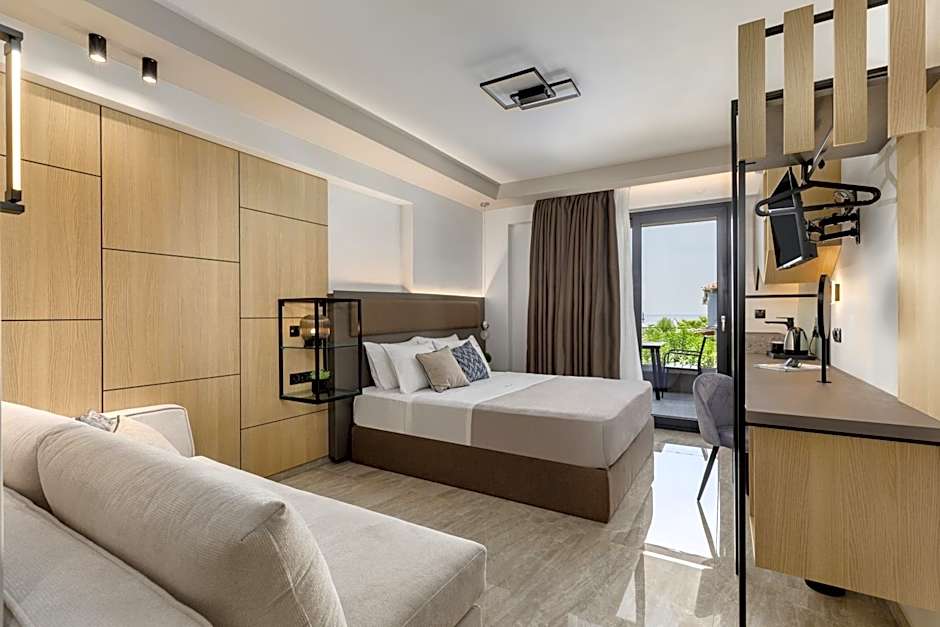 Costa De Luxe Suites