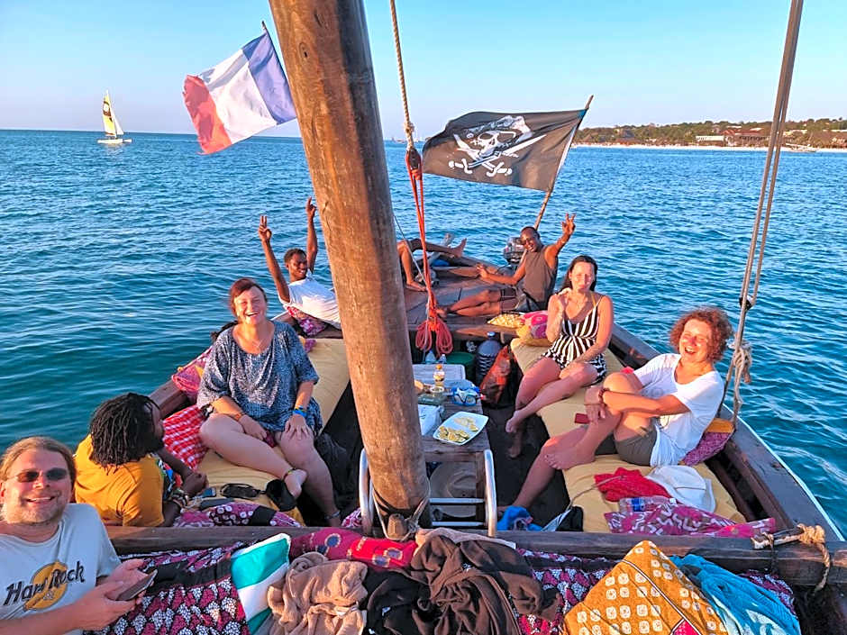 Red Monkey Beach Lodge