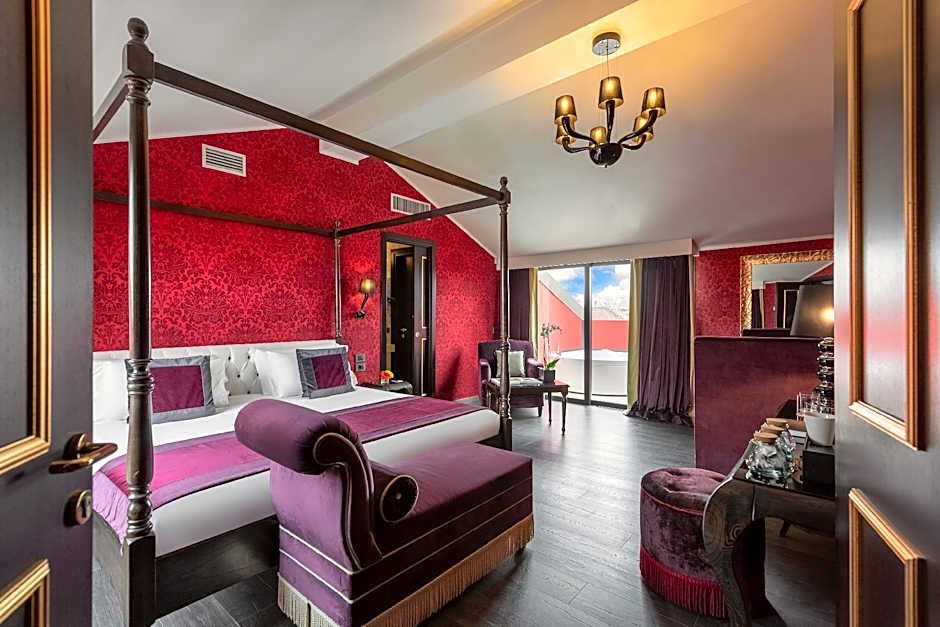 Photo 1 of 5 of Red Suite, Jacuzzi®, Terrace