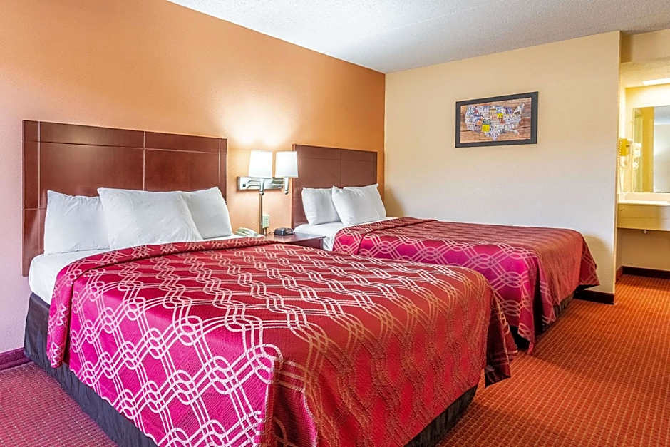 Econo Lodge Rocky Top