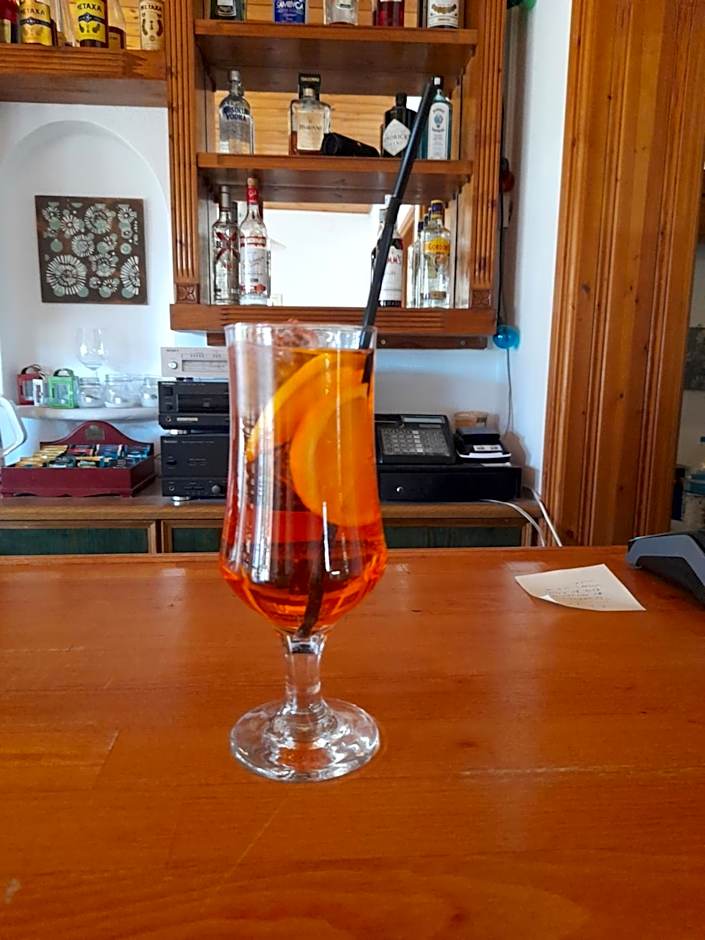 Siroco's Rooms And Studios