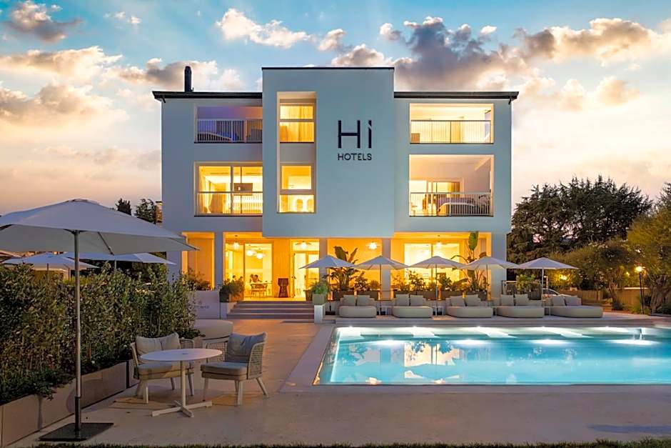 Hi Hotels Sirmione - Lakeview Pool