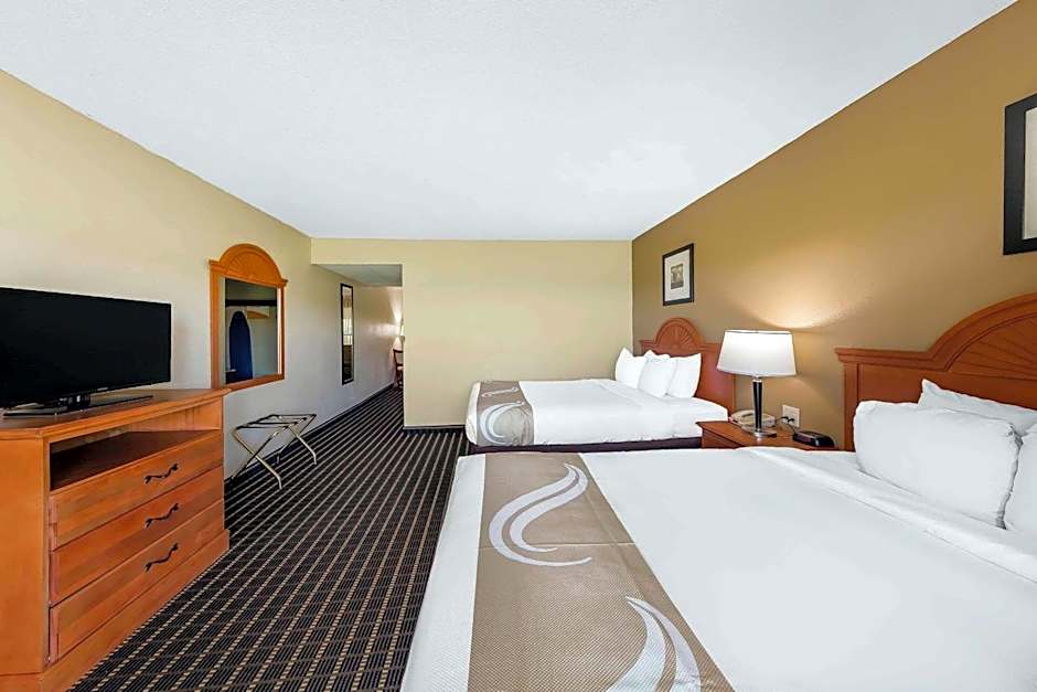 Quality Inn & Suites Sevierville - Pigeon Forge