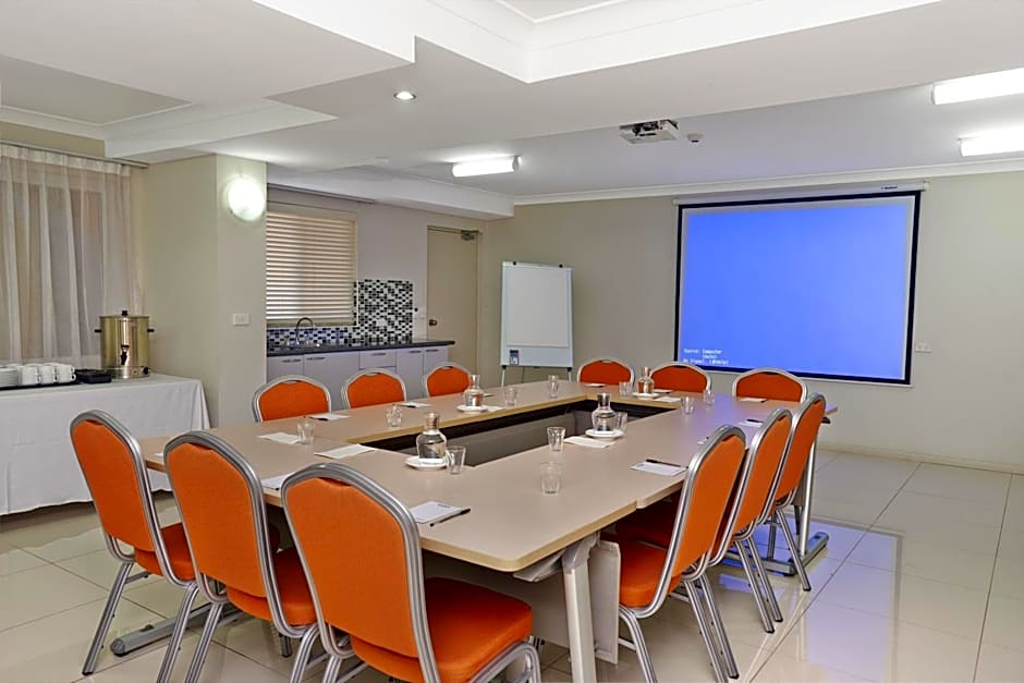 Comfort Inn & Suites Burwood