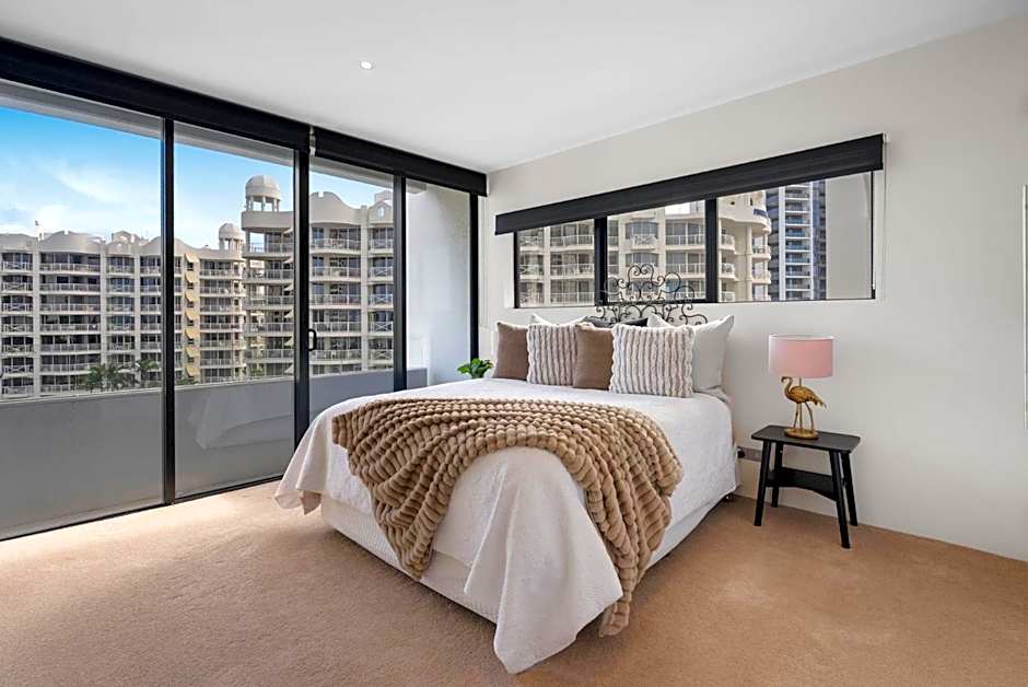 Aria Apartments