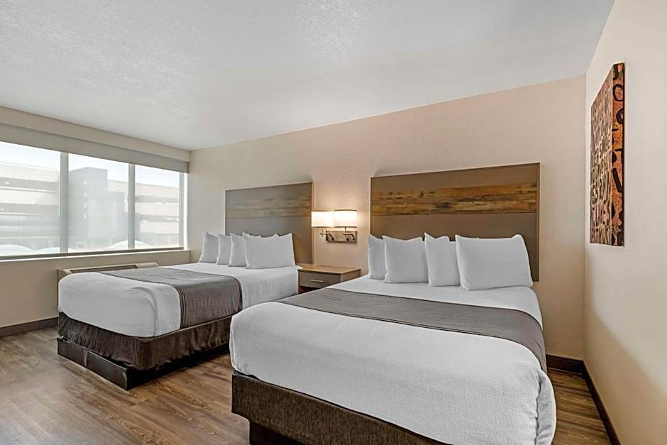 Best Western Plus Executive Residency Waterloo & Cedar Falls