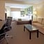 Holiday Inn Express Hotel & Suites Rogers By IHG