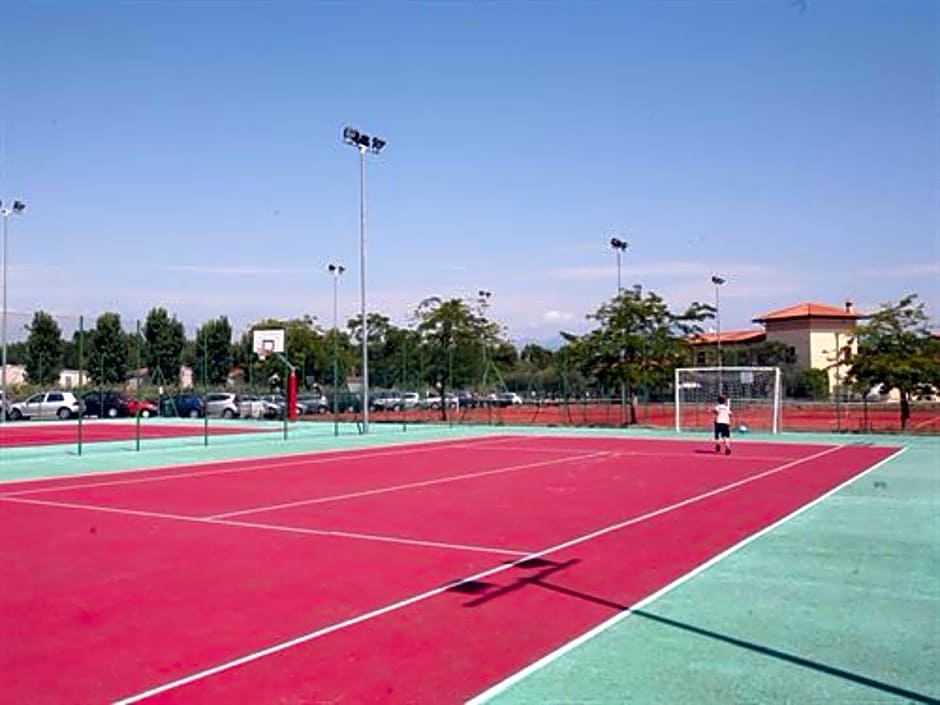 The Garda Village - Near Spiaggia Brema