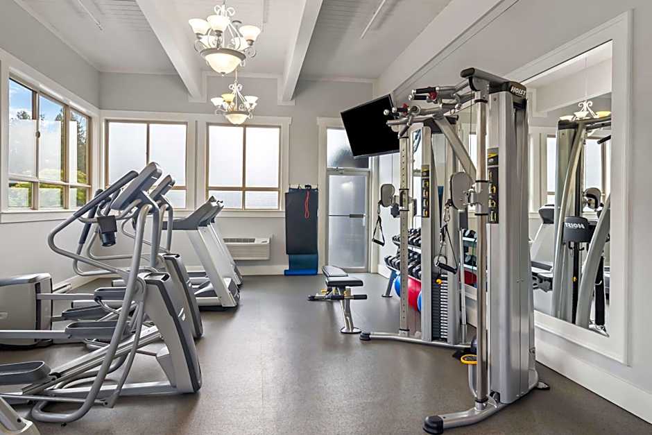 Best Western Plus Pitt Meadows Inn & Suites