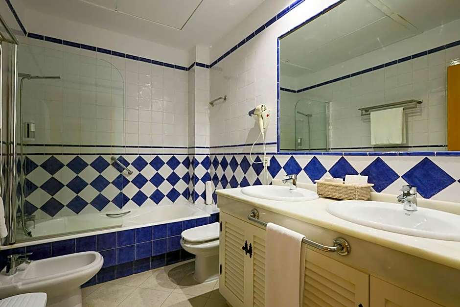 TUGASA Hotel Castillo de Castellar