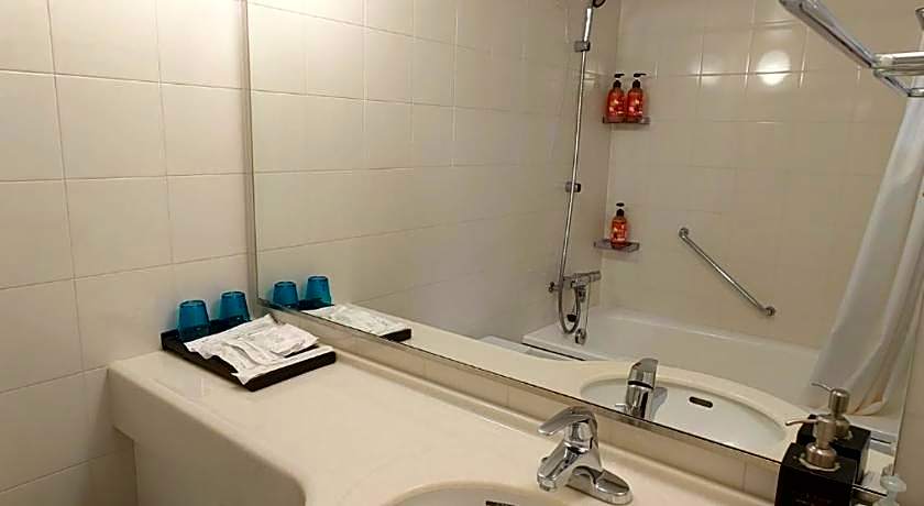 Colon Hotel