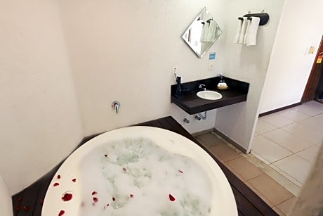 DOUBLE SUPERIOR WITH JACUZZI 