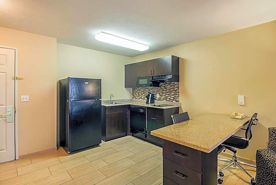 MainStay Suites Fargo - I-94 Medical Center