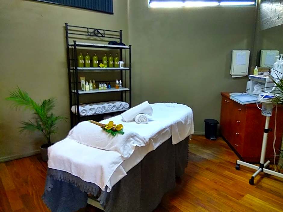 Madison Spa Motel - Adults Only