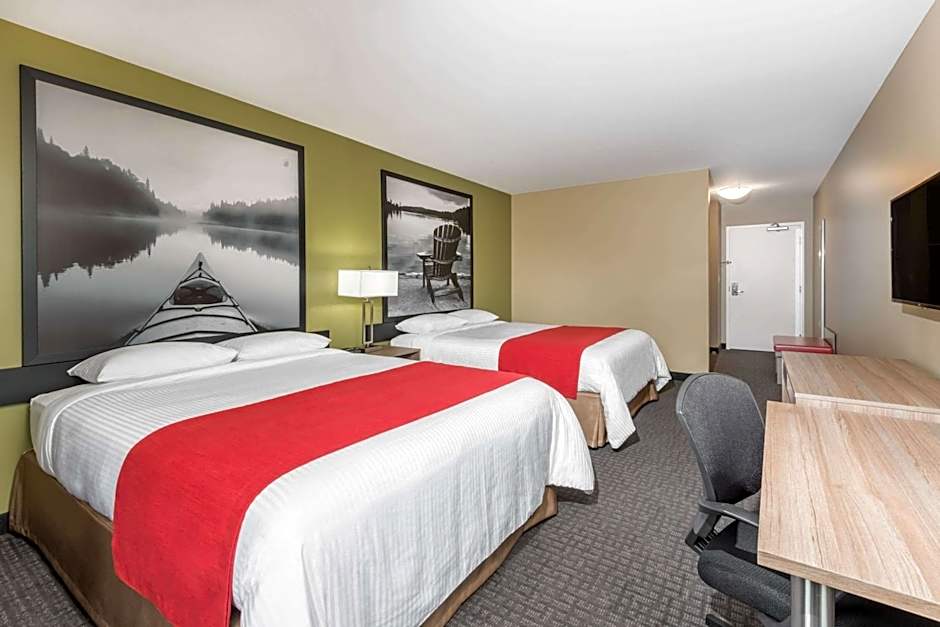 Super 8 by Wyndham Mont Laurier
