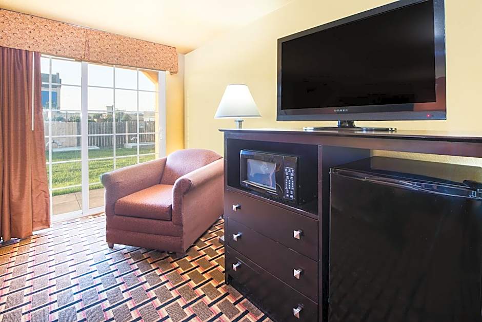 Days Inn by Wyndham Joplin