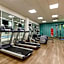 Holiday Inn Express & Suites Sturbridge By IHG
