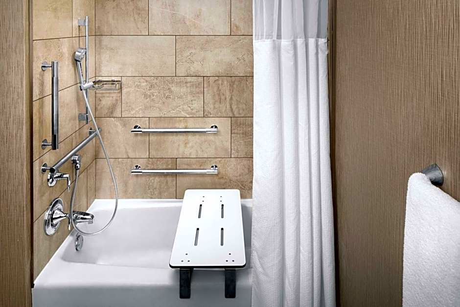 DoubleTree by Hilton Nashua