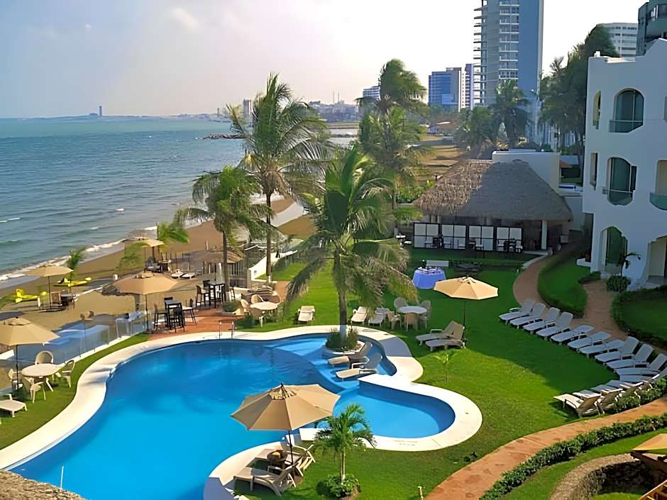 Playa Caracol Hotel & Spa