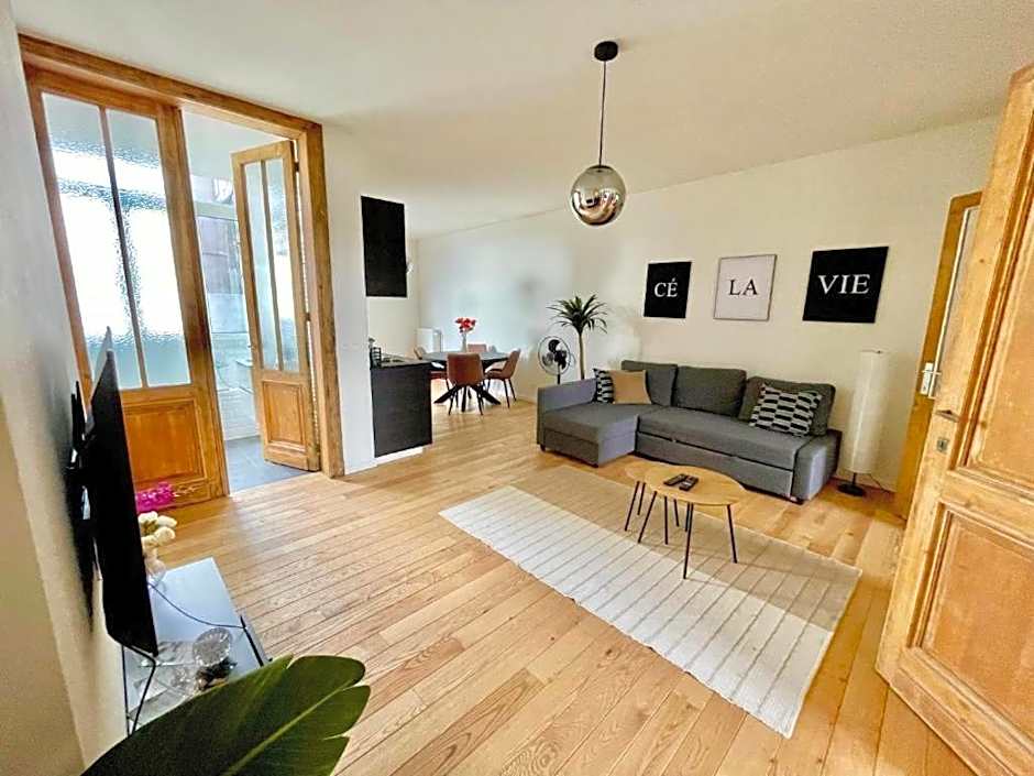 Boho Apartments - 2 Bedrooms