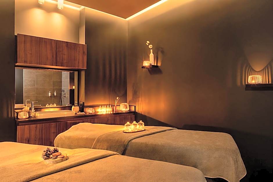 Best Western Premier Le Chapitre Hotel & Spa