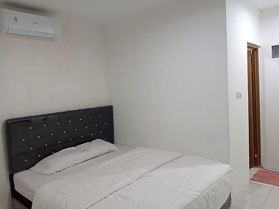 Capital O 93728 Guest House Cemara