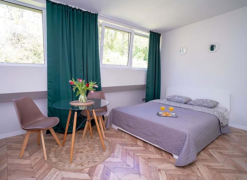 House 22A Studio Apartments