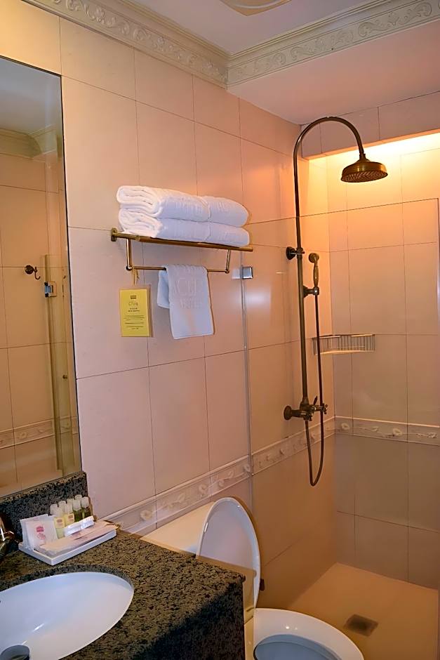 Villa Caceres Hotel