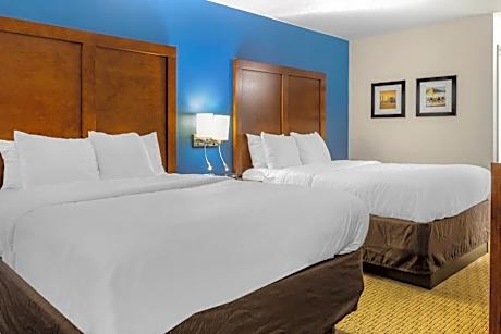 Queen Room with Two Queen Beds - Non-Smoking