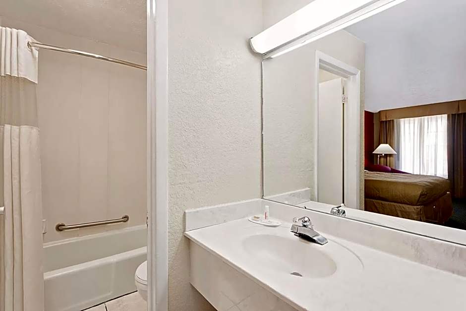 Days Inn by Wyndham Fort Walton Beach