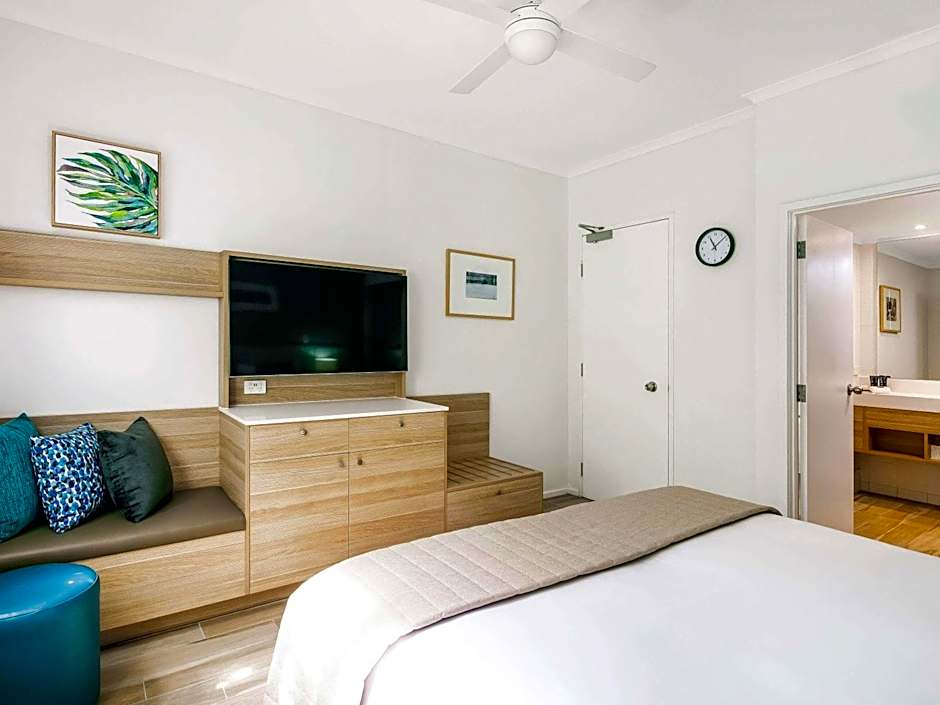 Mantra PortSea Port Douglas