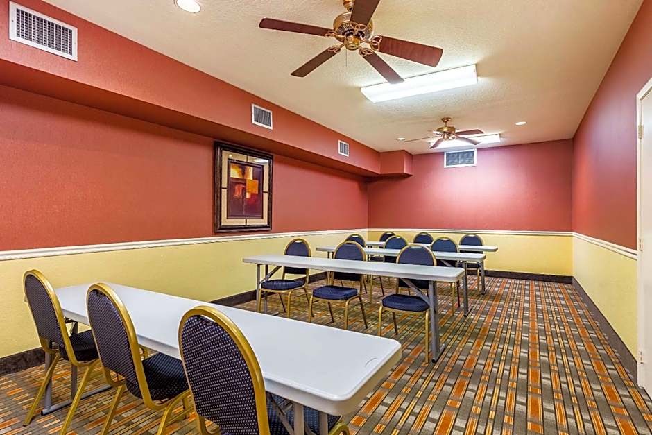 Quality Suites North