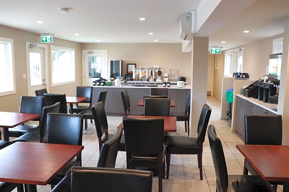 Super 8 by Wyndham Courtenay