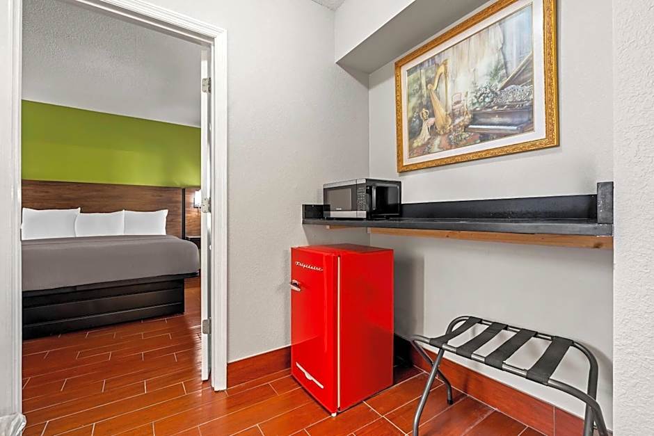 Travelodge by Wyndham Suites St Augustine