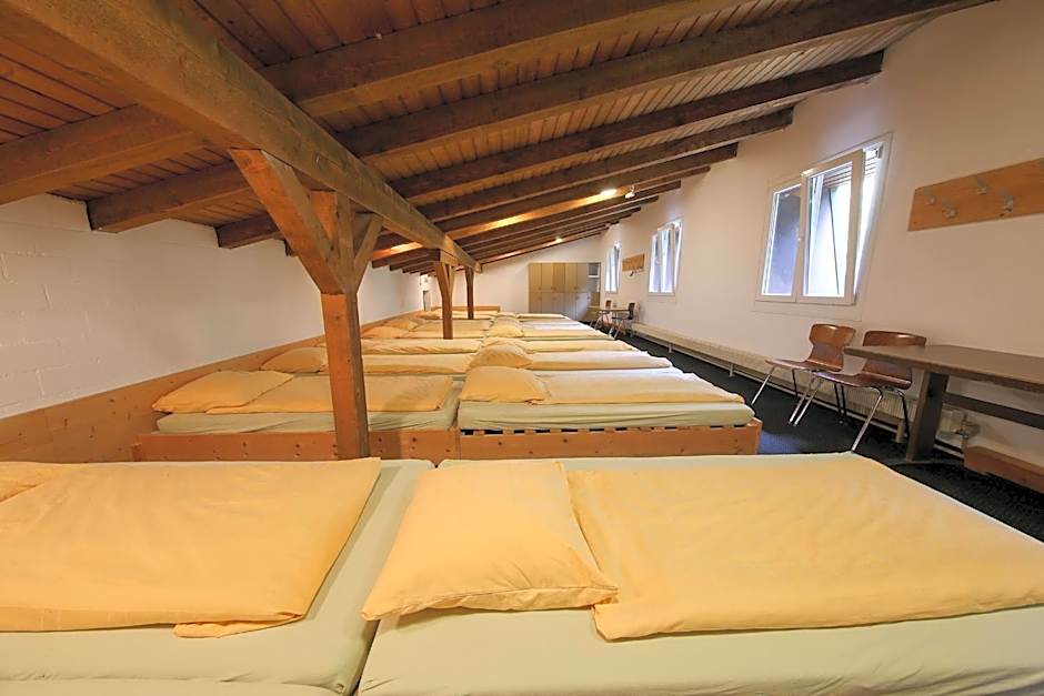 Foto 1 von 3 von Single Bed in Mixed Dormitory Room