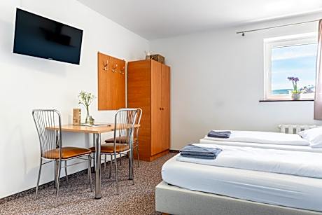 Quadruple Room with Bathroom