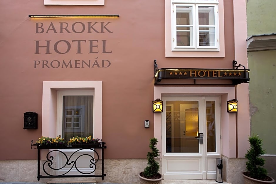 Barokk Hotel Promenád