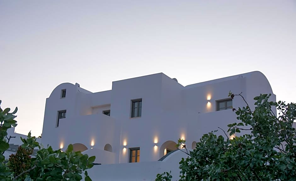Amphitrite Suites Santorini