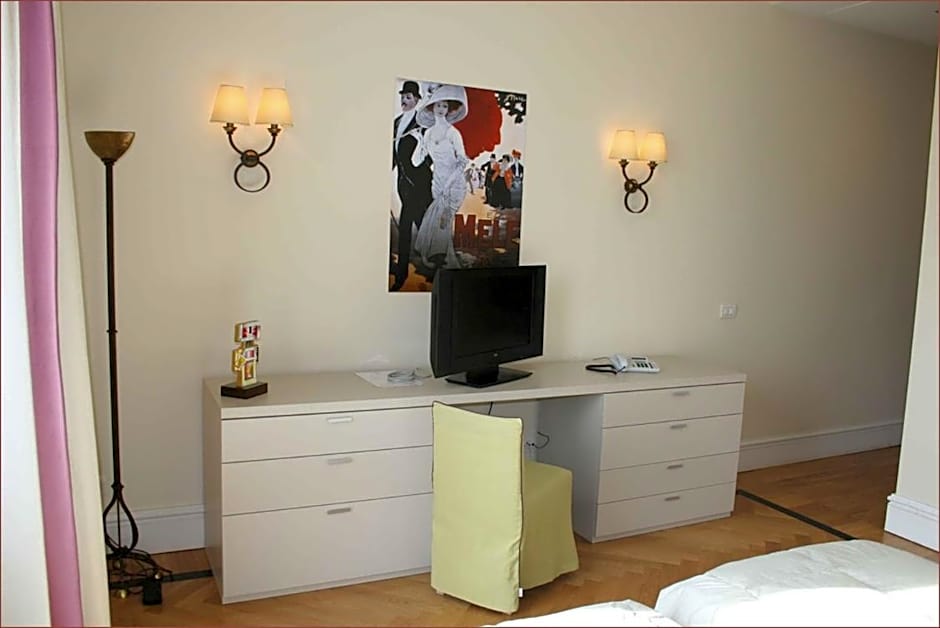 Residence gli Angioini srl