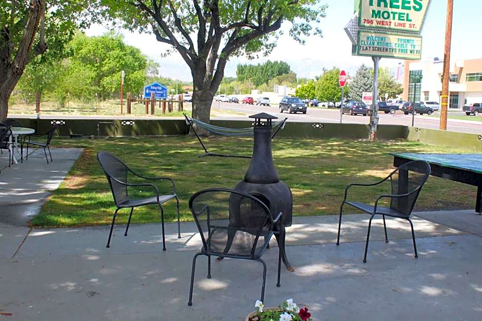 Trees Motel