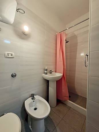 Basic Triple Room