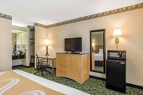 Quality Inn & Suites Lexington