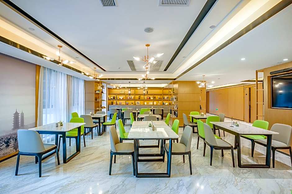 Atour Hotel Suqian Fazhan Avenue