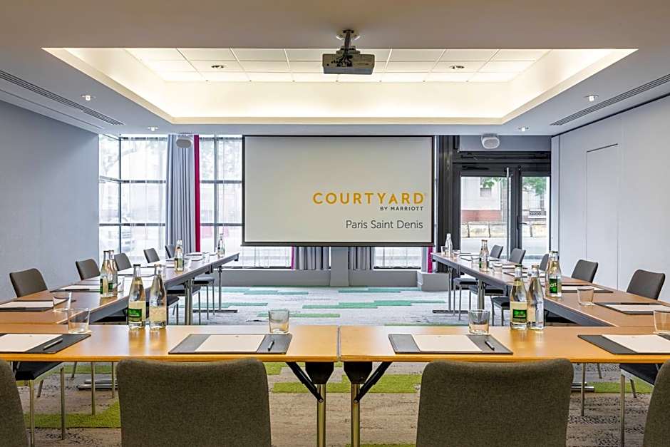 Courtyard by Marriott Paris Saint Denis