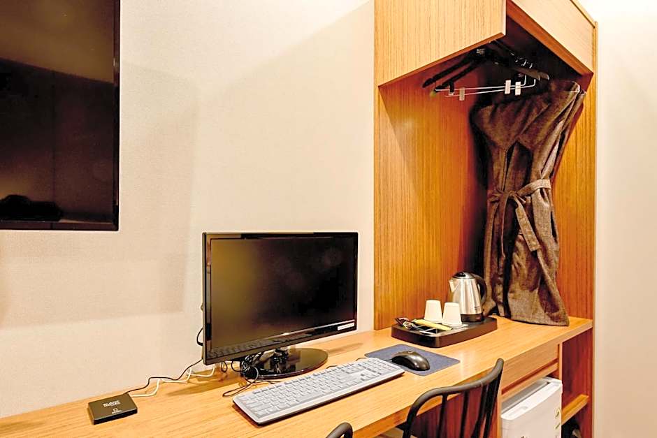 Blanc Business Hotel