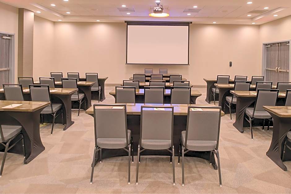 Holiday Inn Hotel & Suites Houston West - Katy Mills By IHG