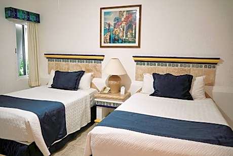 Suite 1 Bedroom Ocean Front