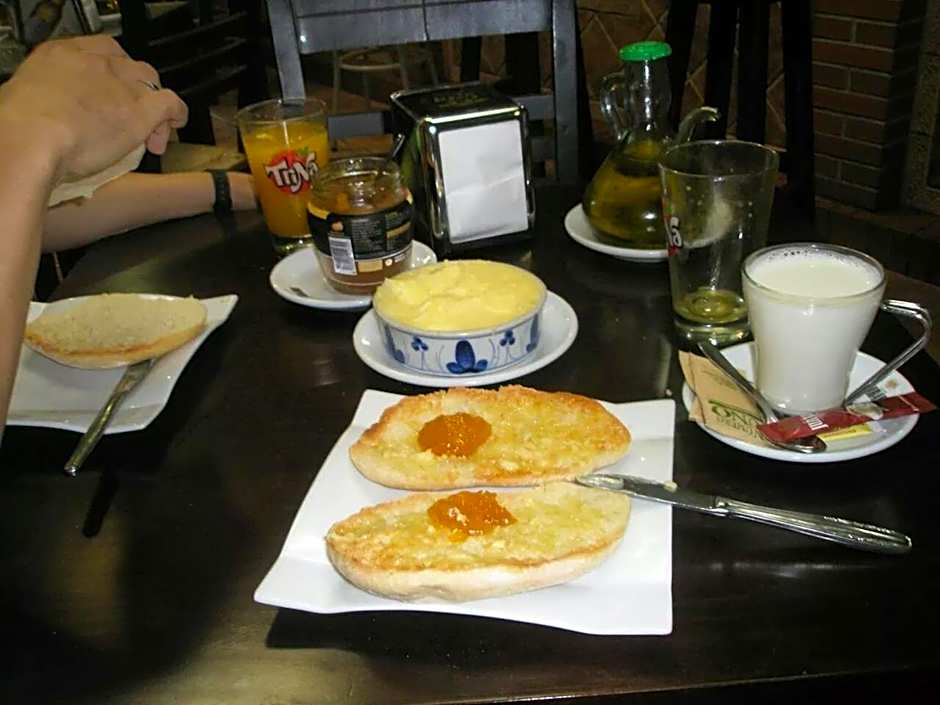 Hotel Mesón El Número Uno