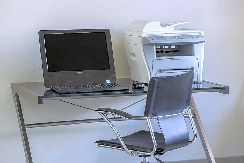 BreakFree Queanbeyan